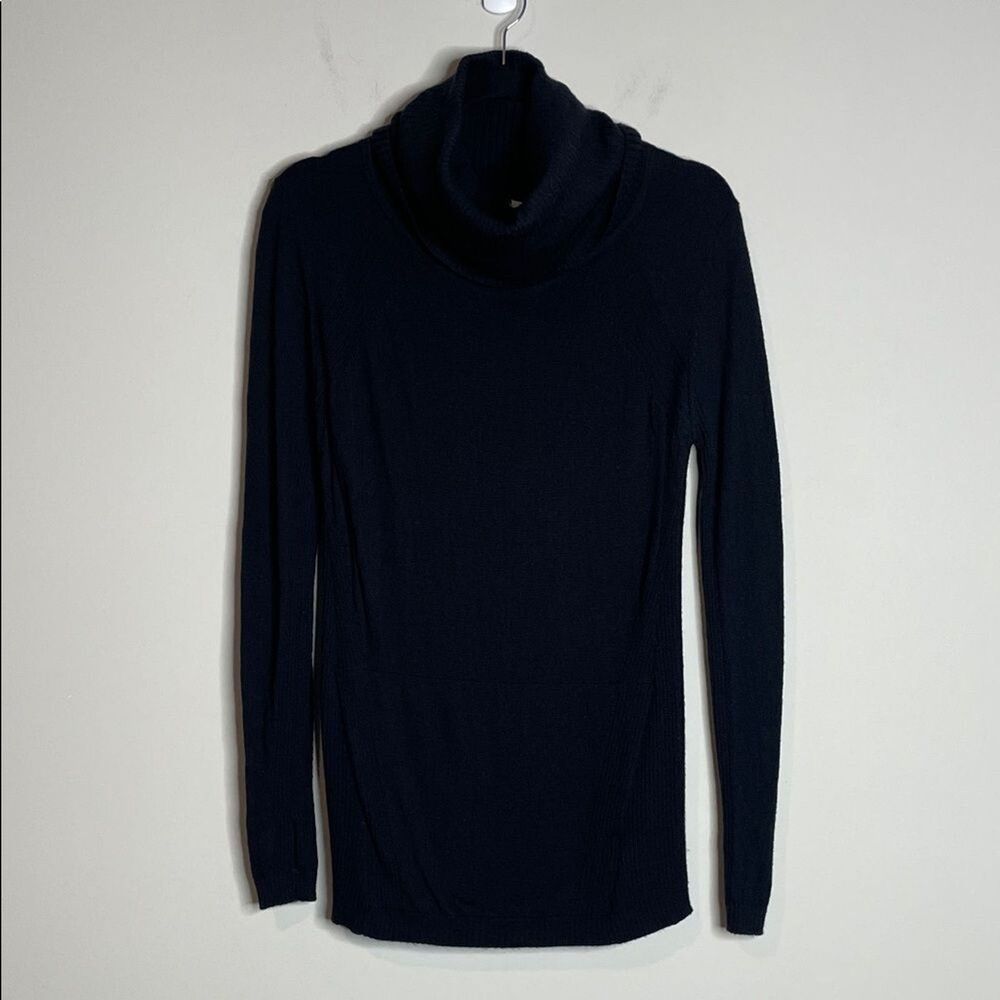 Lululemon Women’s Black Sweat & Savasana Sweater Size 6 Merino Wool